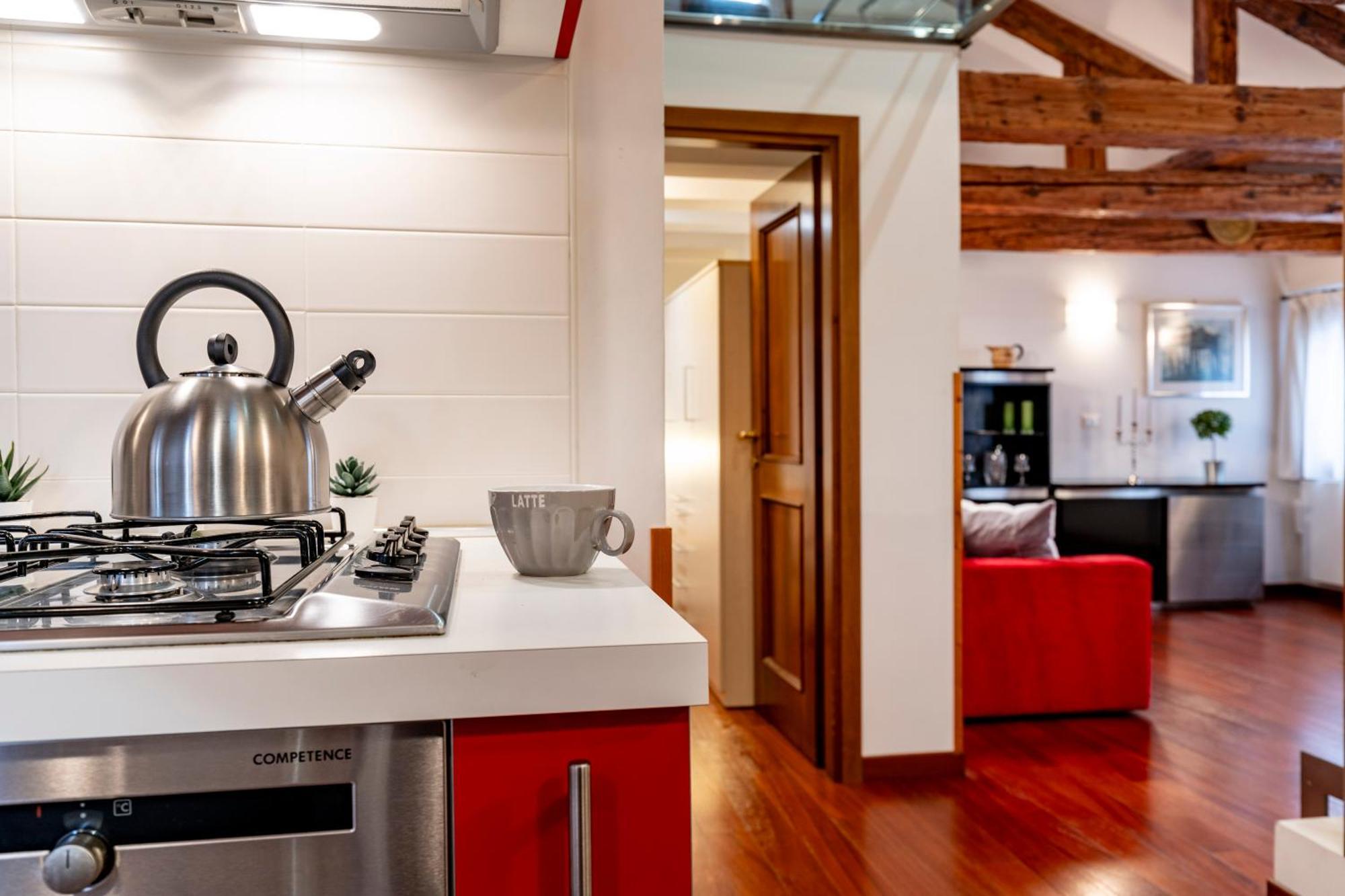 Glass House - Loft 2 Minutes To Rialto Bridge & View Венеция Экстерьер фото