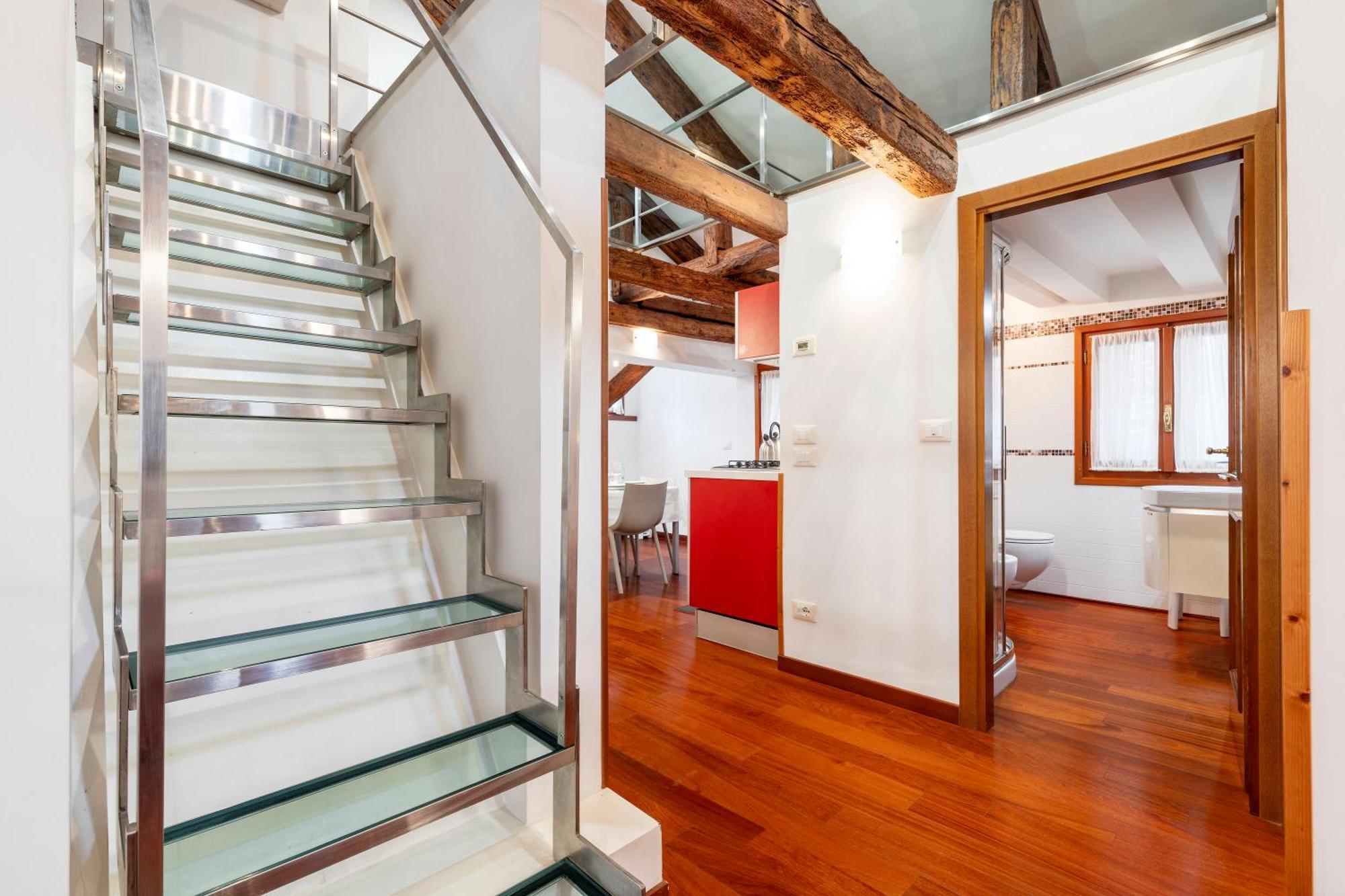 Glass House - Loft 2 Minutes To Rialto Bridge & View Венеция Экстерьер фото